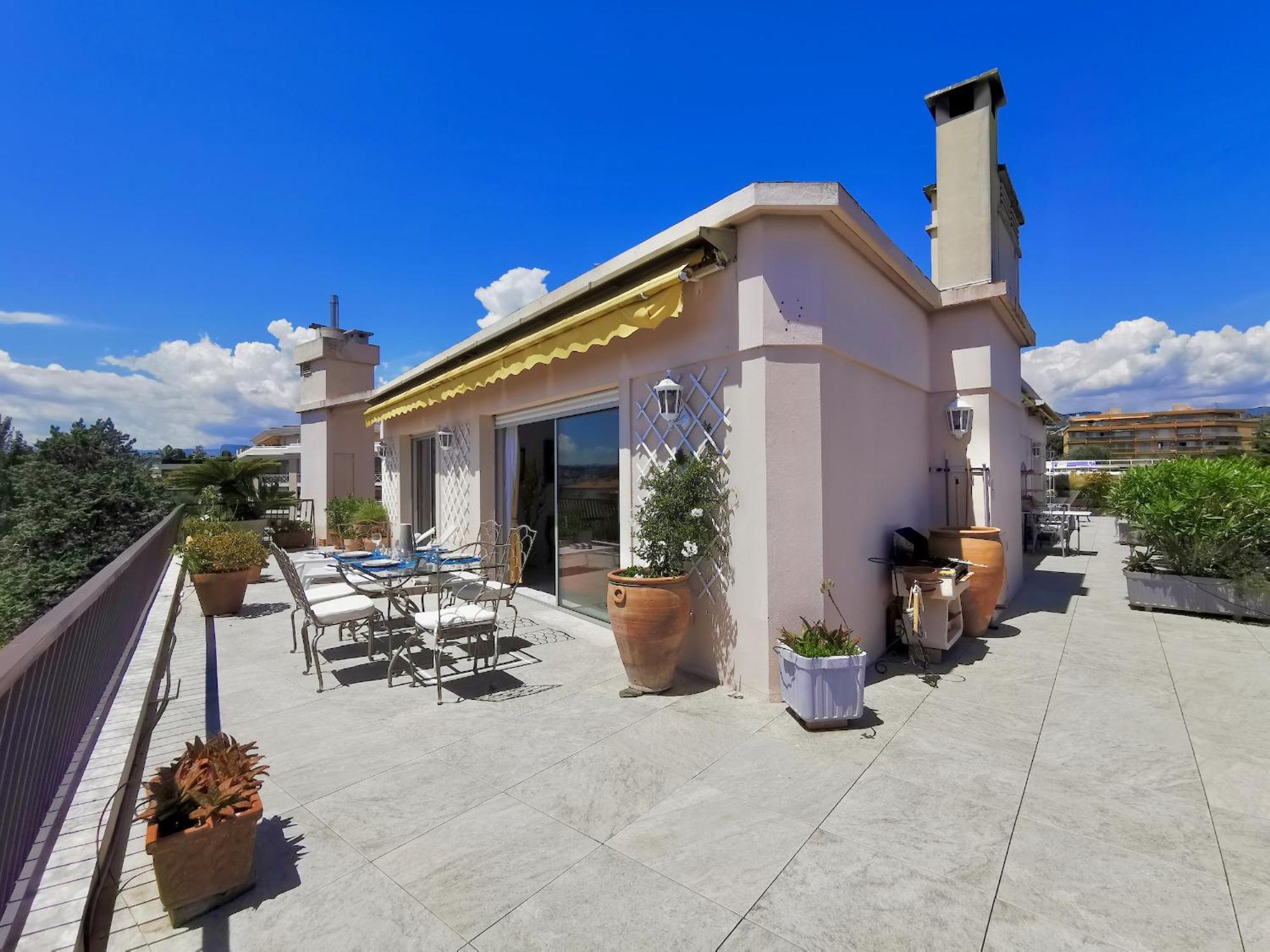 Valegrand Penthouse Sea View By Guys Appartamento Nizza