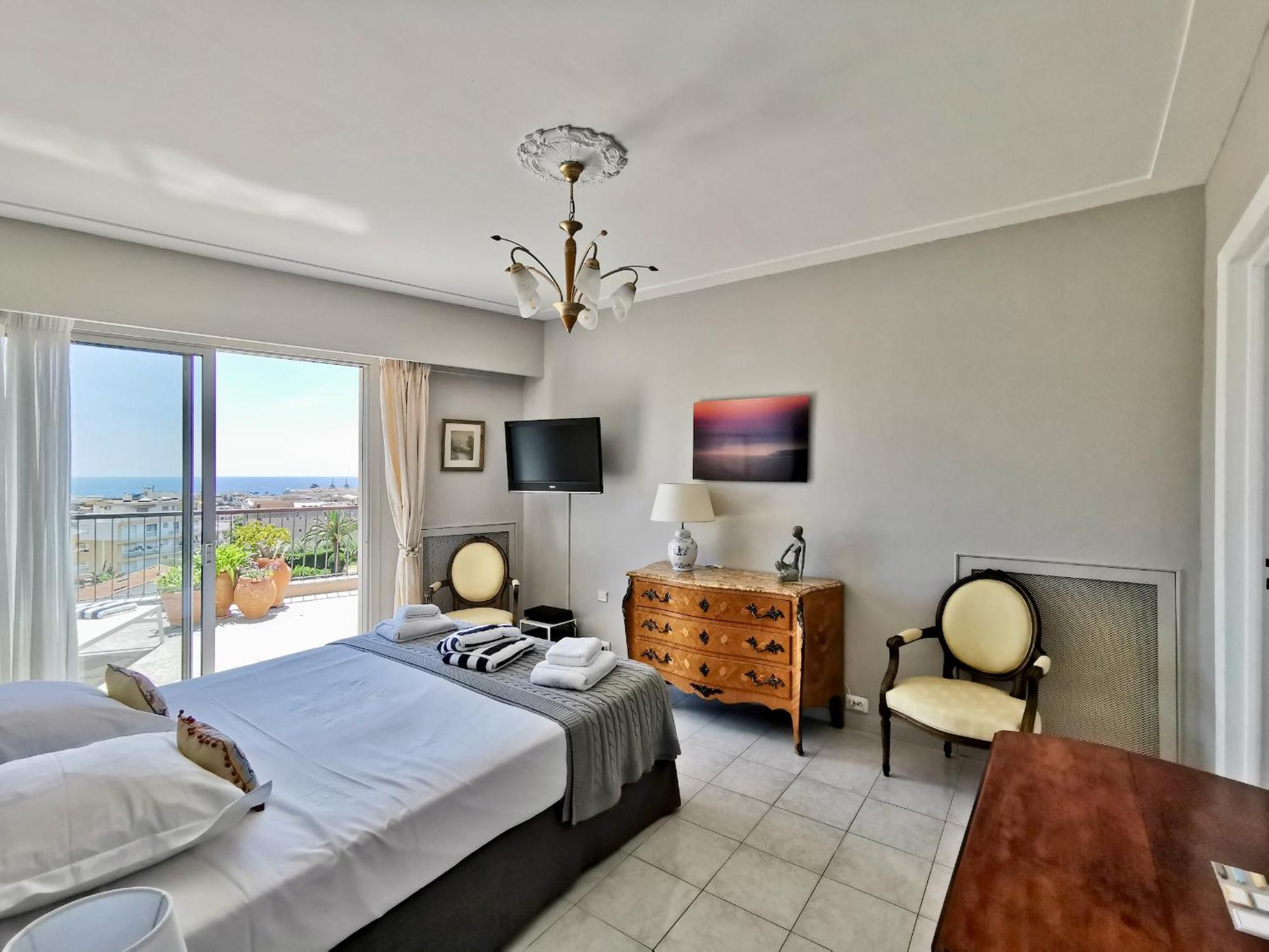 Valegrand Penthouse Sea View By Guys * Nizza
